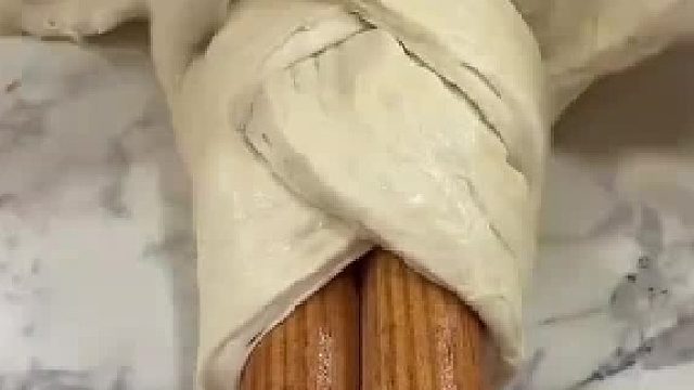超级简单的辫子面包  ​