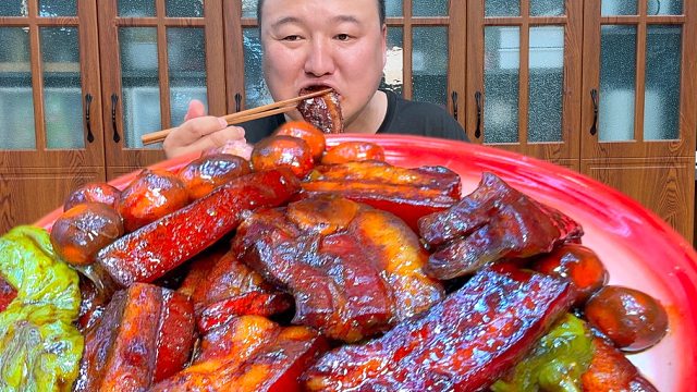 网友想看把子肉，阿强安排啦，肥而不腻，香气四溢