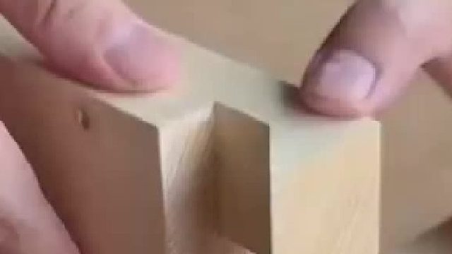 沉浸式利用榫卯结构拼木头​