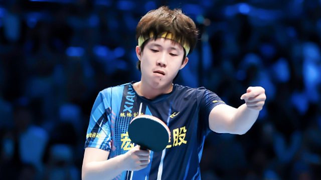 1-3落后！没想到乒超联赛王楚钦上演逆袭，无解反手快如闪电