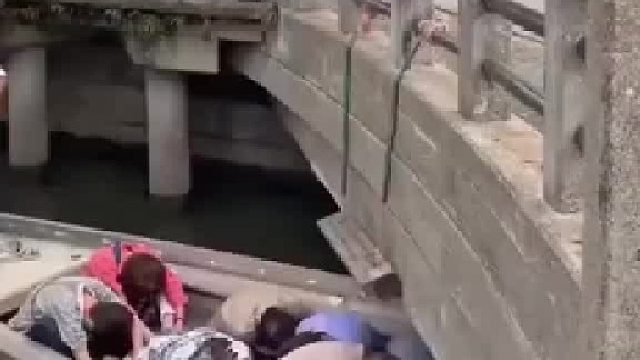 船夫的操作太牛了！