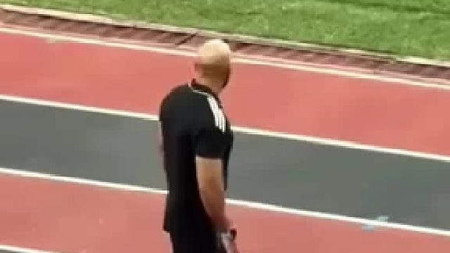 梅西保镖一路狂奔，有事真上啊