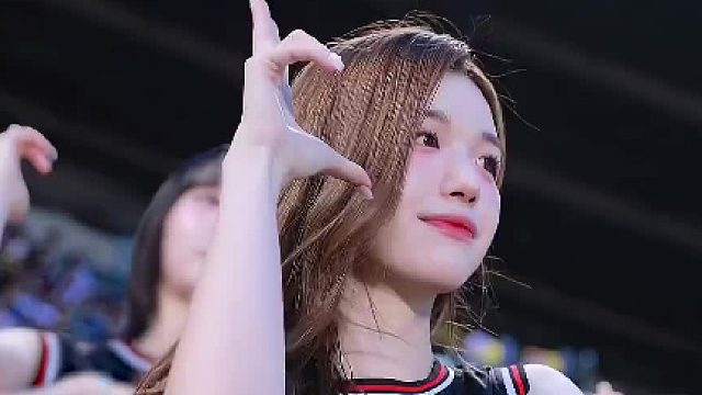 谁家的应援队这么美啊