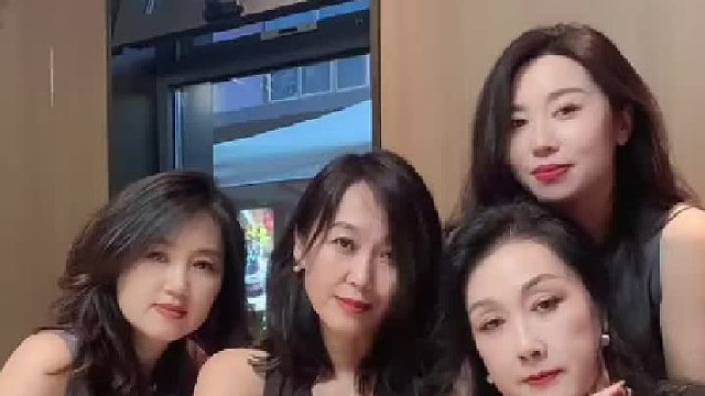 纵此生也不过百岁 何必沾染愁滋味…