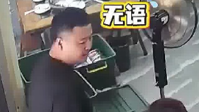 风扇线意外起火，店员上演硬核嘴吹来灭火，老板火速断电，当场一脸无奈。网友：老板有没有叫你明天不用来啊！
