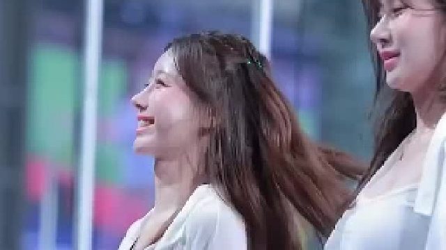 这样的女孩谁不爱呢～