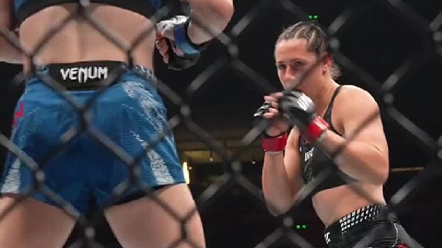 一拳不行那就再来一拳！补刀更是不要犹豫