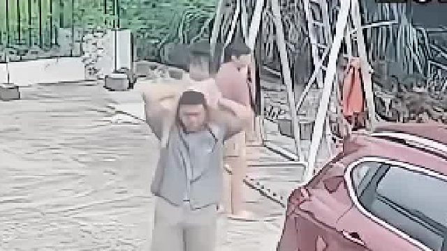那些女人怎么看着一点都不着急