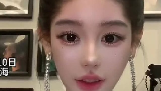 美女展示自己的头盖骨吓坏网友,用最平静的语气说出最恐怖的话,网友震惊之余好奇用什么代替头骨