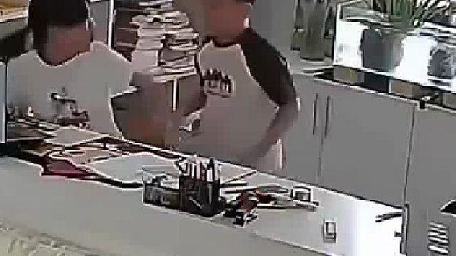 爸爸处理方式没毛病