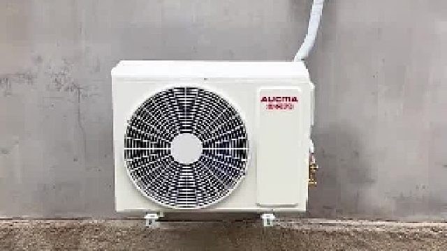 吐槽邻居家安的空调外机，铁架子直冲女子家门口存在安全隐患