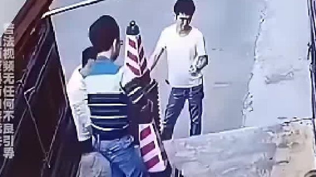 这就是，越帮越忙