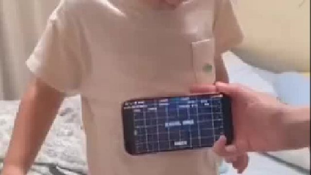 妈妈用视频吓唬小朋友，听到“检查结果”直接崩溃大哭​