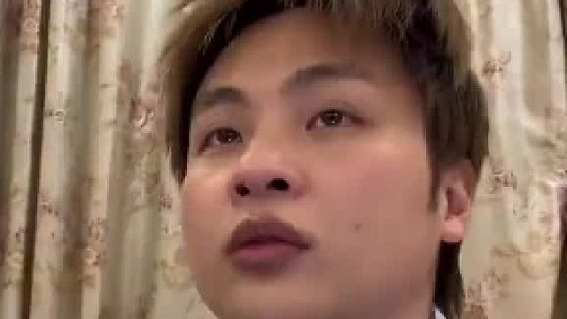儿子爽快地答应相亲，谁知对方是爸爸初恋的女儿