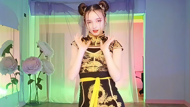 俄罗斯姑娘才艺表演23.10.16_空军(阿妮亚)04