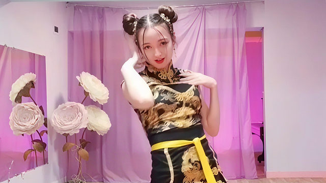 俄罗斯姑娘才艺表演23.10.16_空军(阿妮亚)05