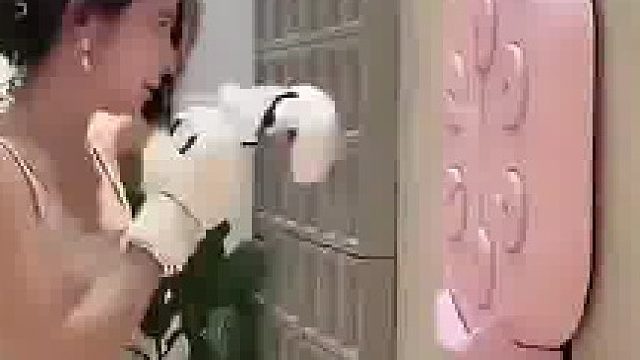 老婆每天都在家练习拳击，老公看到后瑟瑟发抖​