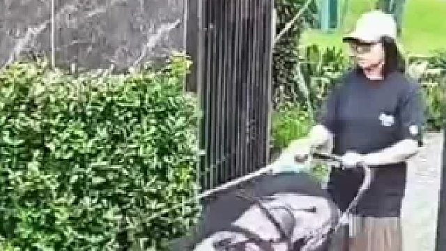 狗是亲生的，孩子不一定是