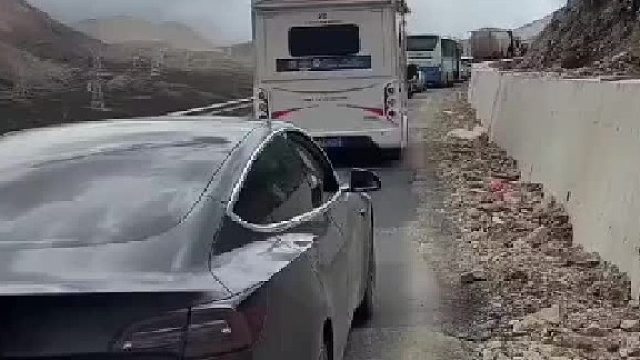 能不能发明一种液体，倒上一箱可以跑大几百公里