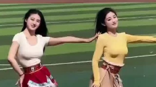 最后那个大爷当年给michael伴过舞吧？