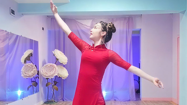 俄罗斯姑娘才艺表演23.10.17_空军(阿妮亚)02