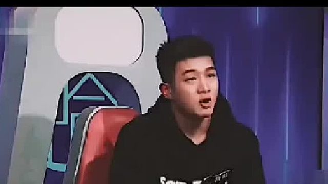 神评：妈是你线下的八辈子的线？