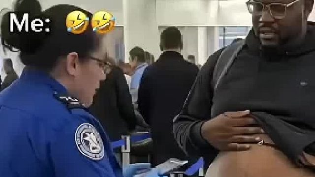 设计这个包的和敢背的人我都佩服哈哈哈