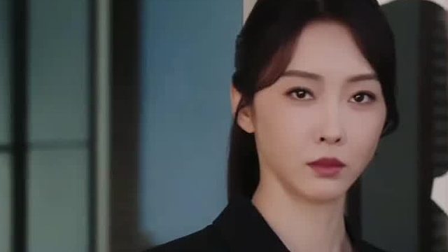 姐妹们，你闺蜜家是不是也有一条尾巴