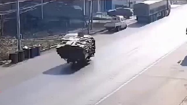大车下来不揍你你都得跪下磕一个