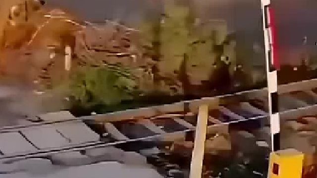 火车为什么不跑快点