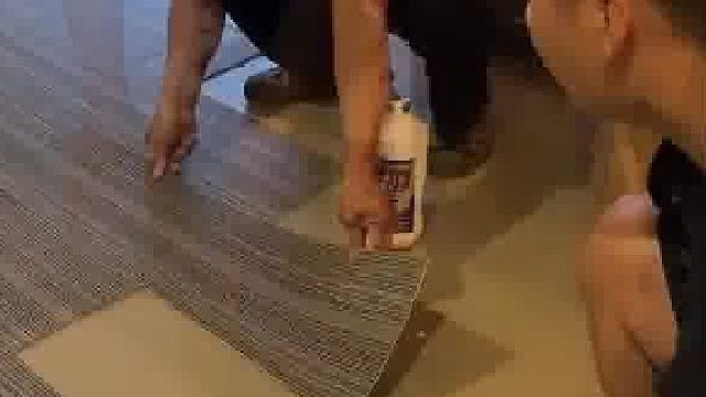男子太大胆了居然敢对老板做服从性测试​