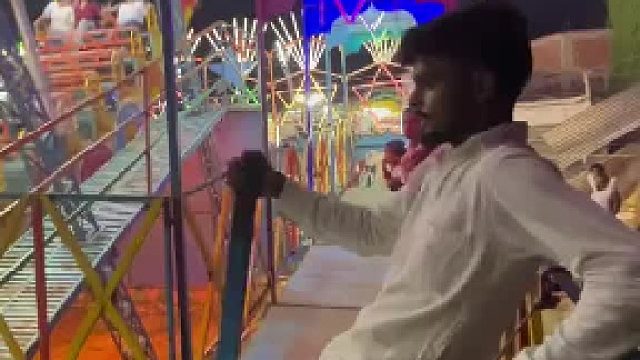 炫酷的印度人工摩天轮