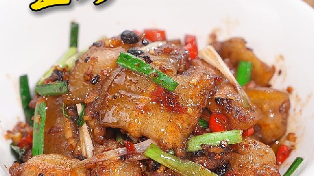回锅肉是四川的做的好吃还是湖南的做的好吃，其实只要加了这个豆豉酱味道都不一般