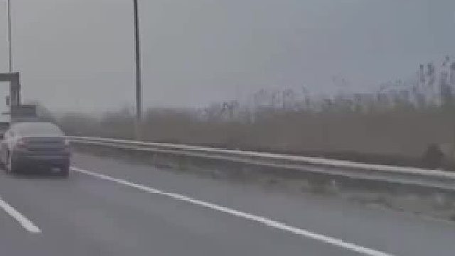 高速上目睹一起交通事故