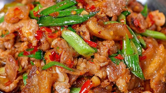 屏幕里的湖南家常菜冒着热气，在外的你，是不是也馋这口了？