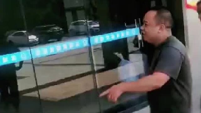 高情商语言艺术化解尴尬