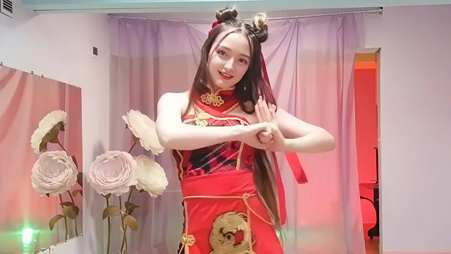 俄罗斯姑娘才艺表演23.10.25_空军(阿妮亚)04