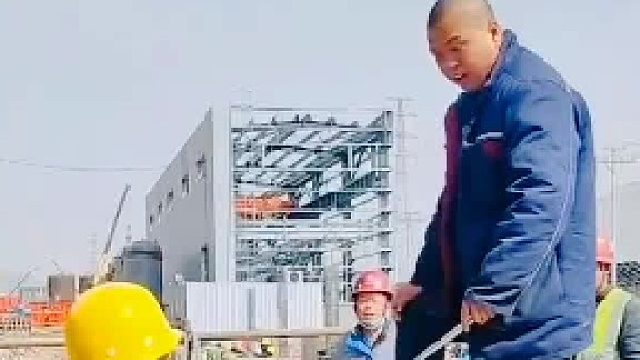 打个饭至于那样吗