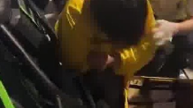 18岁小伙被骗到外地跑外卖一天30单