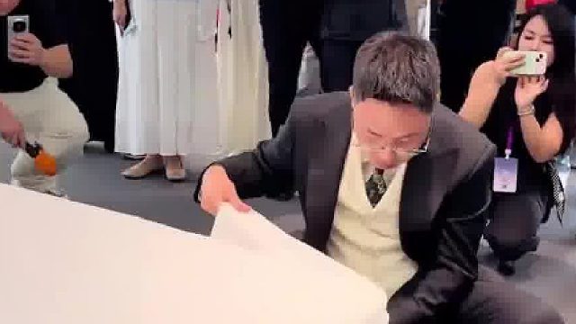 11年从服务员干到酒店高管，男子展示出色的业务能力