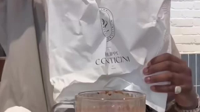 巨型可颂
