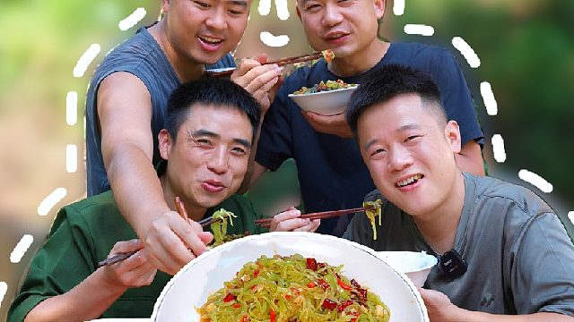 把30斤莴笋一次做完，整上不同的吃法兄弟们根本不够炫