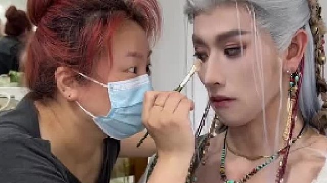 不懂就问 这么化妆真的对么