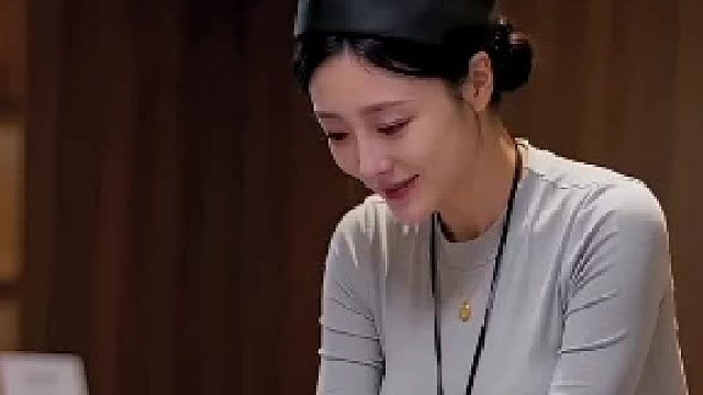卧槽，原来她是在背台词，不是真情流露