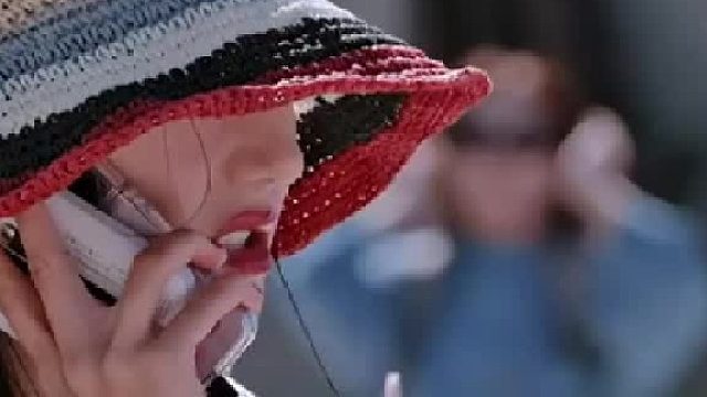 人打起电话来 可以接下所有东西