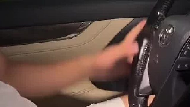 靠边停车被路人搭话，本以为是来了解车型的结果没想到，网友：干了件我一直想做不敢做的事