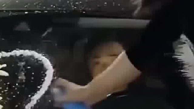 女子过生日拍视频吓坏男友​