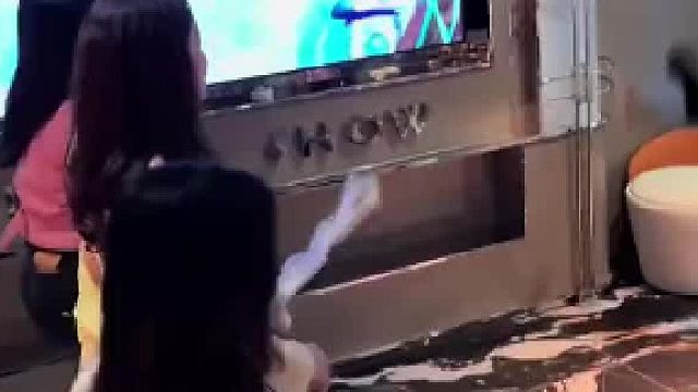老公，这下你信了吧？我nei衣nei裤真的是和姐妹们唱歌没得