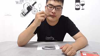 挑戰(zhàn)試吃粉絲強(qiáng)烈推薦的“死神辣條”從此走上一條不歸路