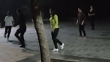 连广场舞都想学，就是没胆，，，，，，